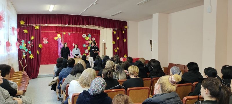 В Ардонском районе Северной Осетии полицейские приняли участие общешкольном родительском собрании